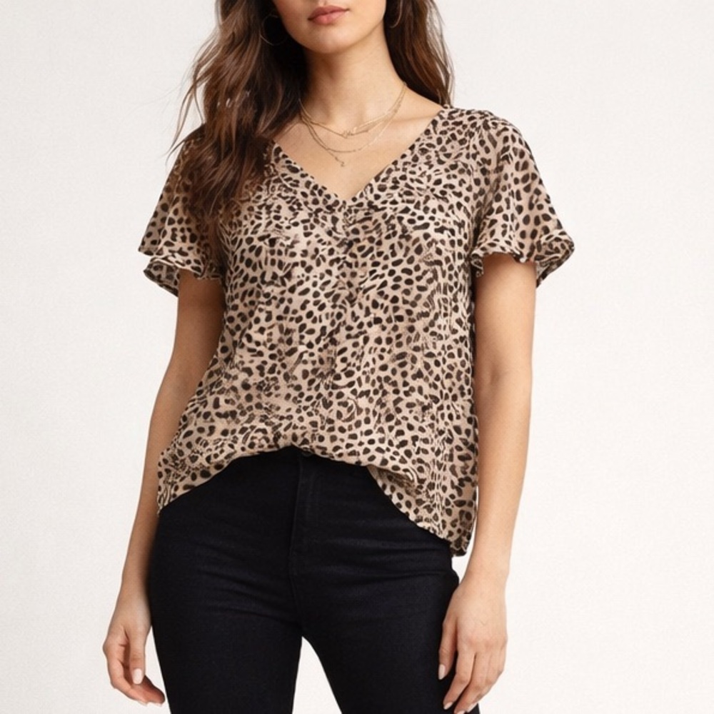 Torrid chiffon flowy short sleeve leopard top ❤️